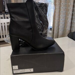 Fashion Nova Black Pointed Toe Block Heel Ankle Booties